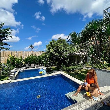 Private Suite In A Kids Friendly Big Shared Villa In Canggu Екстериор снимка