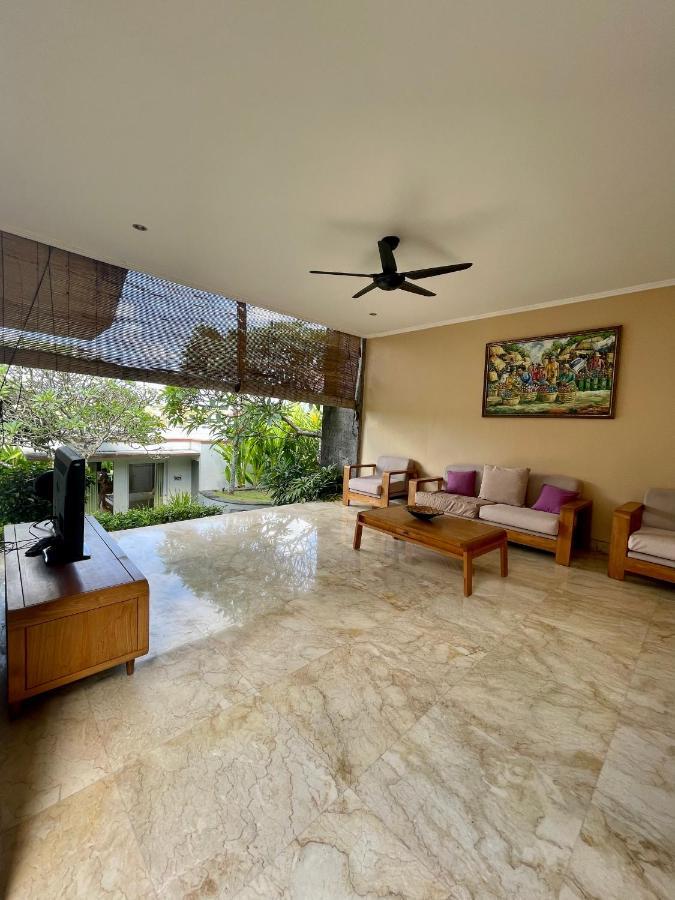 Private Suite In A Kids Friendly Big Shared Villa In Canggu Екстериор снимка