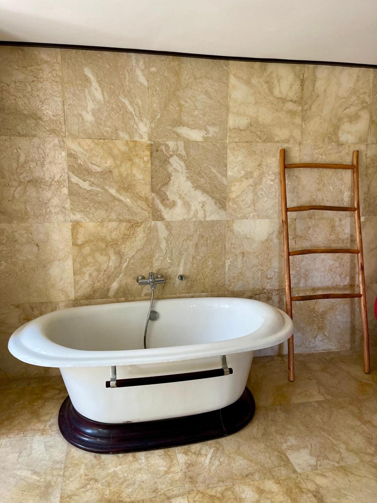 Private Suite In A Kids Friendly Big Shared Villa In Canggu Екстериор снимка